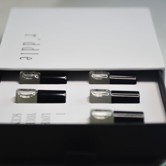 RIDDLE ? SAMPLE KIT ORIGINAL SANTAL MUSE EX SPHINX POPPY VOYER PHEROMON BNIB - Picture 5 of 6